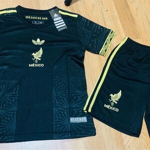 Kids Black and Gold Shirt & Shorts Set size 22, 26, 28